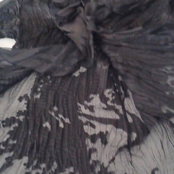 Black sheer evening top - Picture 3 of 11